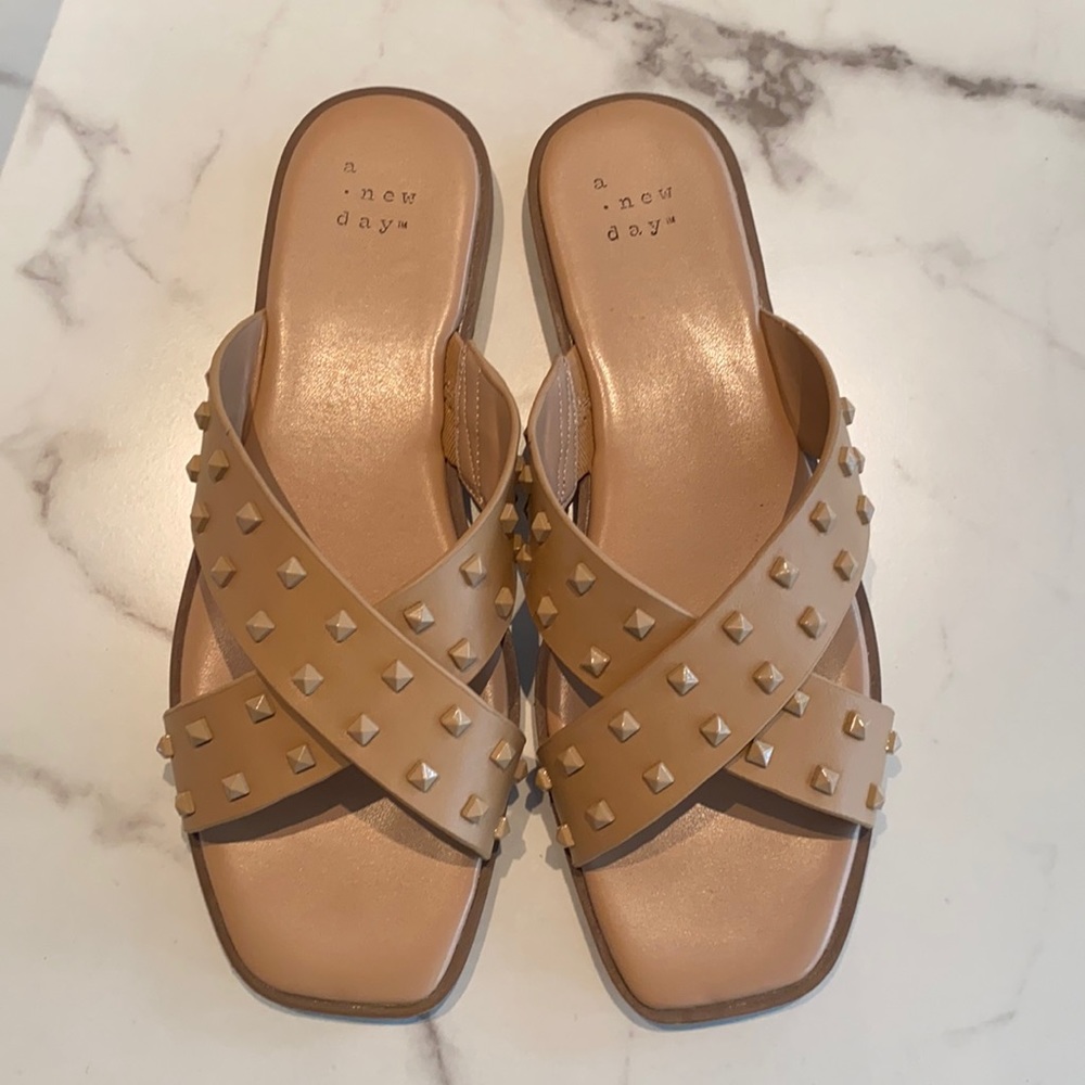 A New Day Tan Studded Emmy Sandals size 6.5